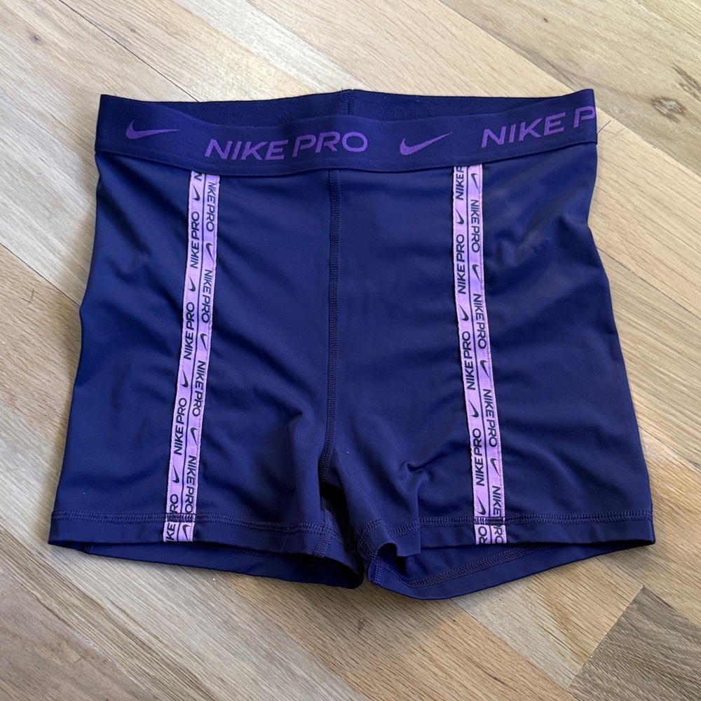 Nike Pro Women's Dri-fit High-Waisted 3" Shorts